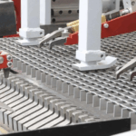 معدات تصنيع الشبكات المعدنية