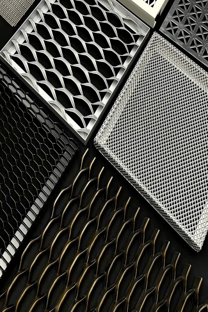 الصين سقف شبكي معدني موسع من الألومنيوم المصنعين