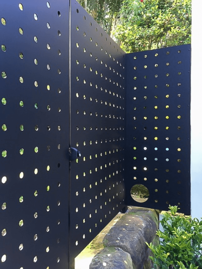 تصنيع سياج الخصوصية المعدني المثقب حسب الطلب