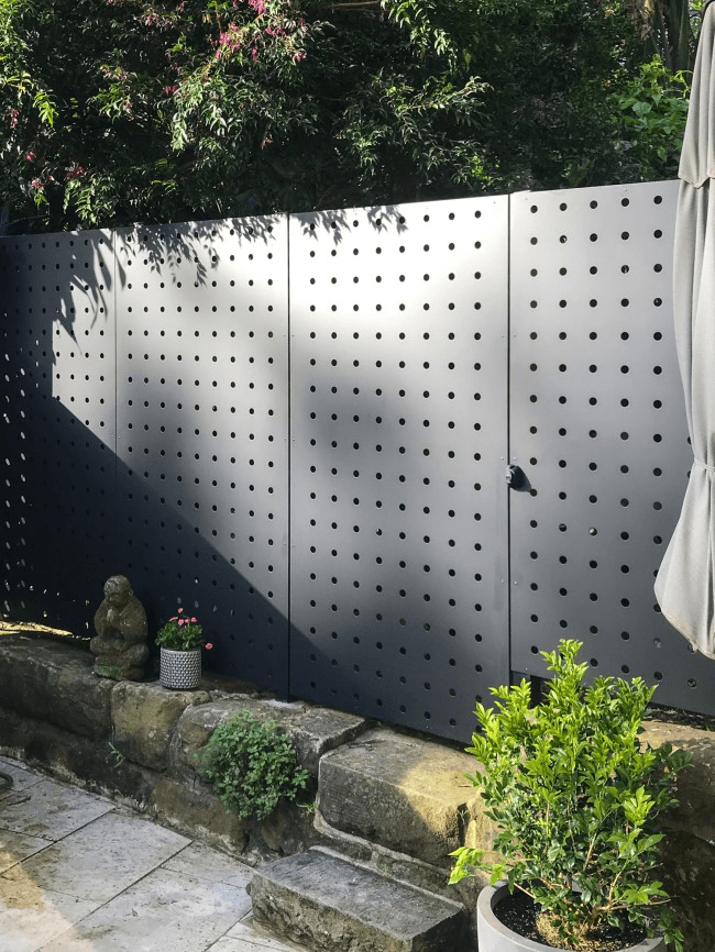 الشركة المصنعة لسياج الخصوصية المعدني المثقب