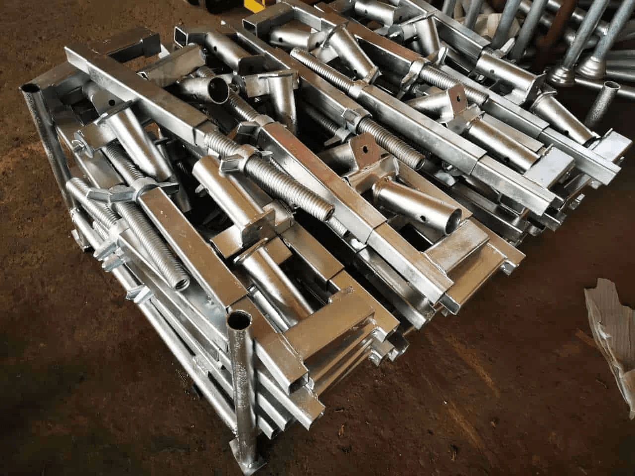 عمود حماية حافة الدرج